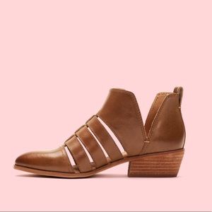 Frye Rubie Cutout Bootie Leather Tobacco NWT Boot